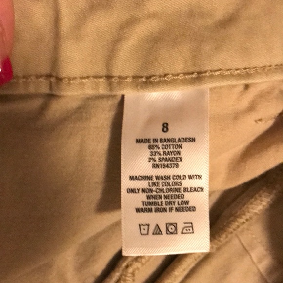 Shorts - Picture 4 of 5